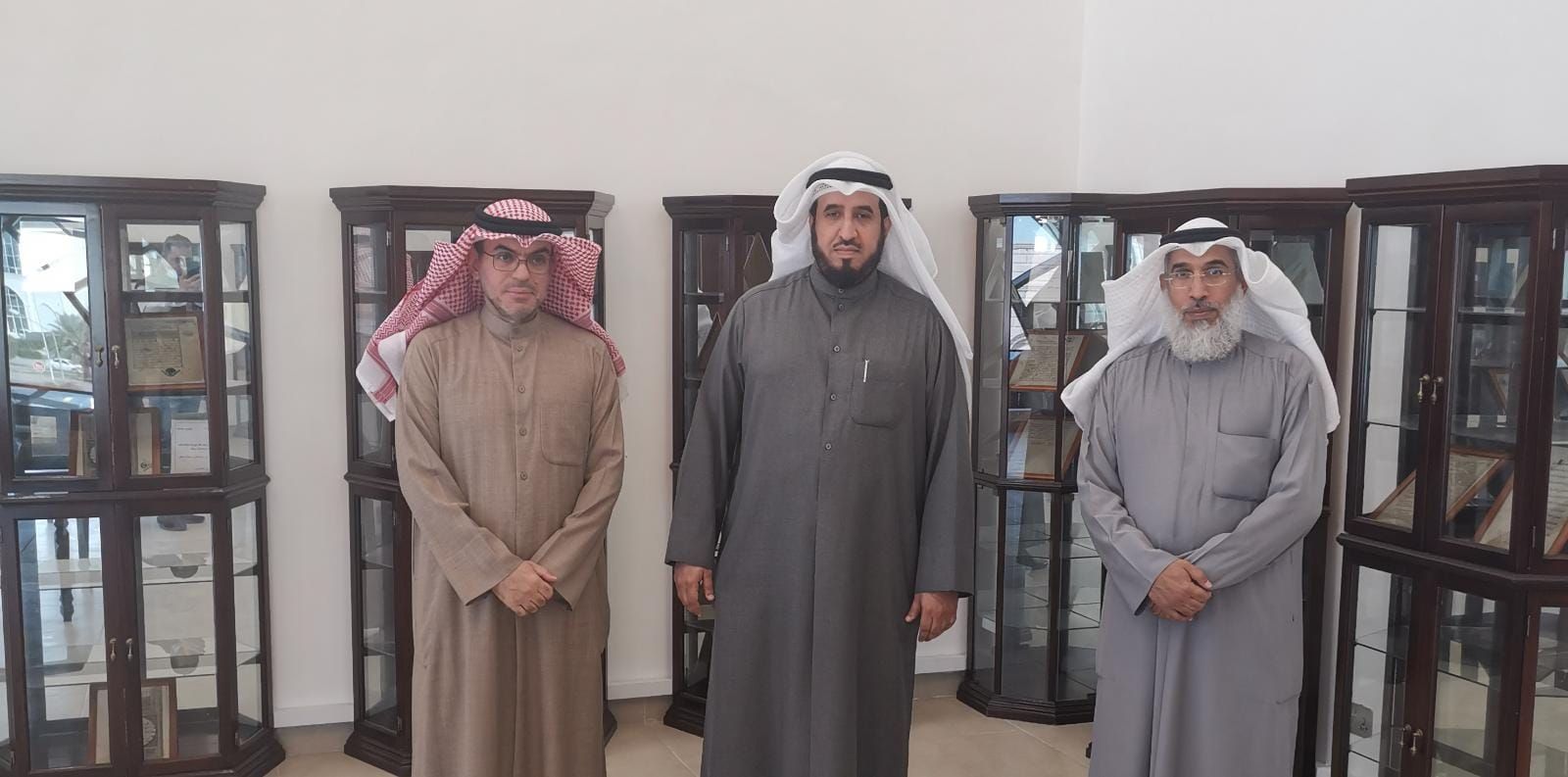 الأوقاف " تفتتح مركز للمخطوطات والمكتبات الإسلامية في مبارك الكبير قريبا