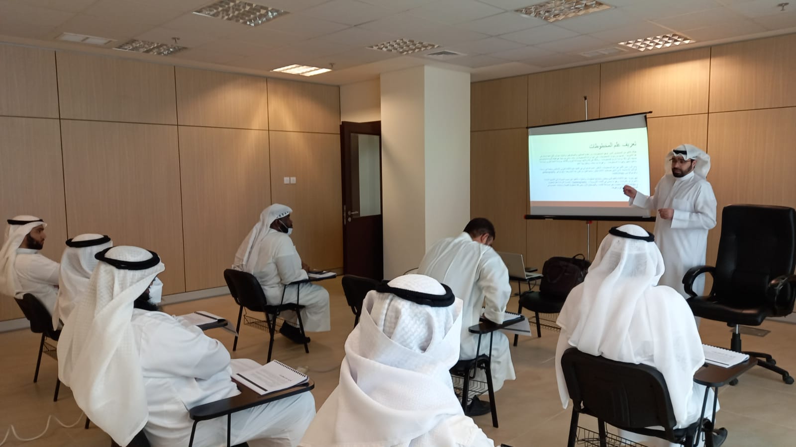 إدارة "المكتبات "تُقيم دورة لفهرسة المخطوطات وتفتتح عدة مراكز ثقافية
